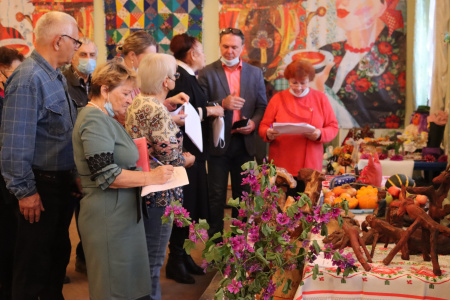 Смотр-конкурс "Ветеранское подворье" в Боровичах